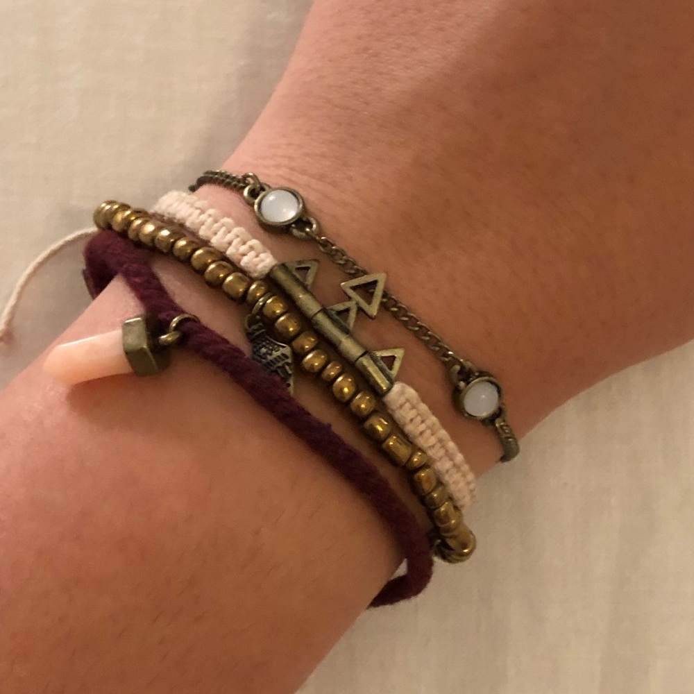 Pack of four coordinated bracelets